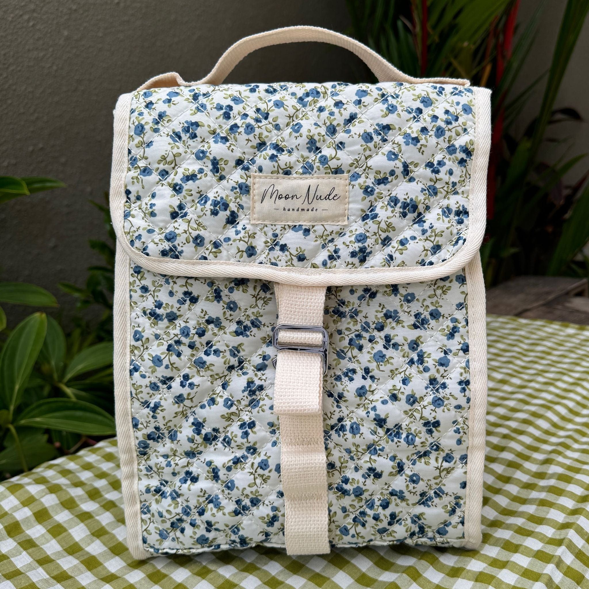 Moon Nude Spring Lunch Bag